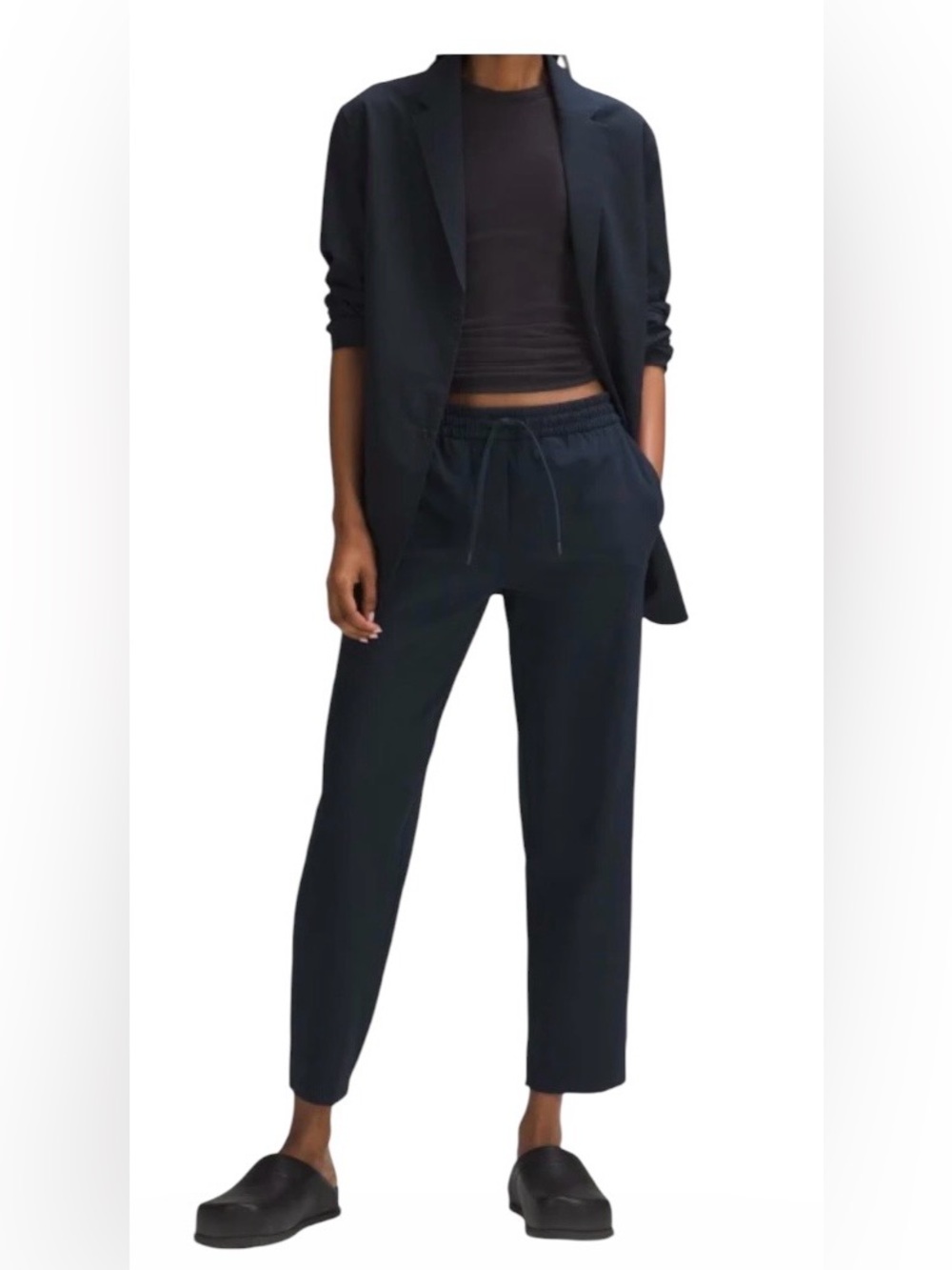 Lululemon Women's Tapered-Leg Mid-Rise Pant Luxtreme - Sz L